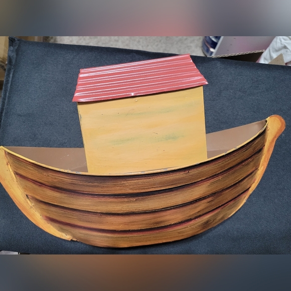 Noah's Ark Figurine Set Wooden Animal Figures with Metal Ark htf - Picture 5 of 16